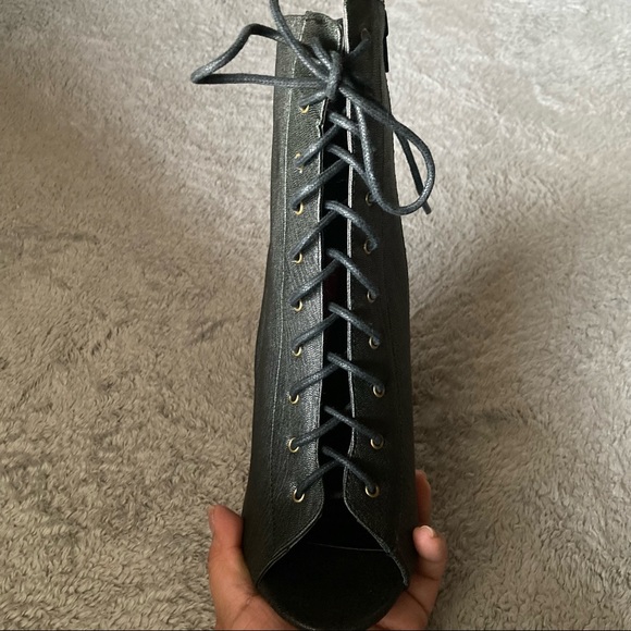 C Label Belize Black Women’s Ankle Peep Toe Booties size 8.5 - Picture 6 of 7